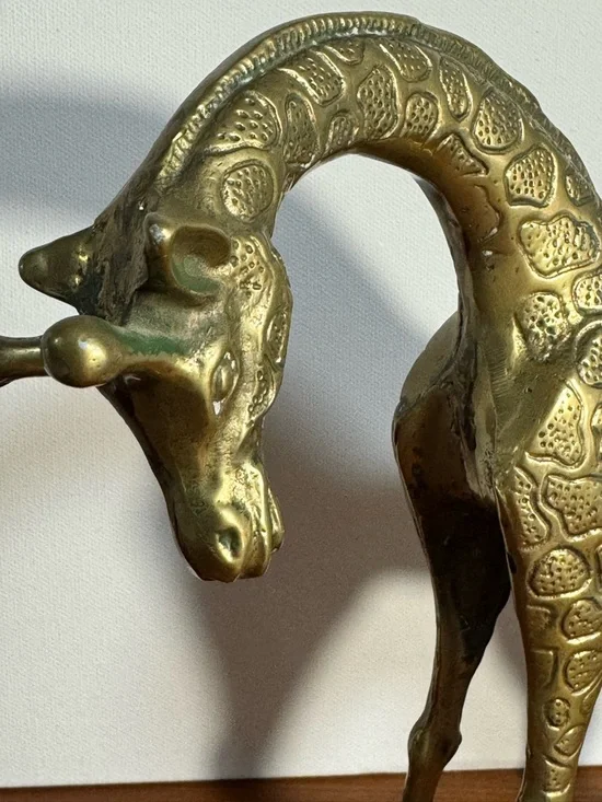 Brass Giraffe Figurine - Textured Metal Décor - Picture 6 of 11